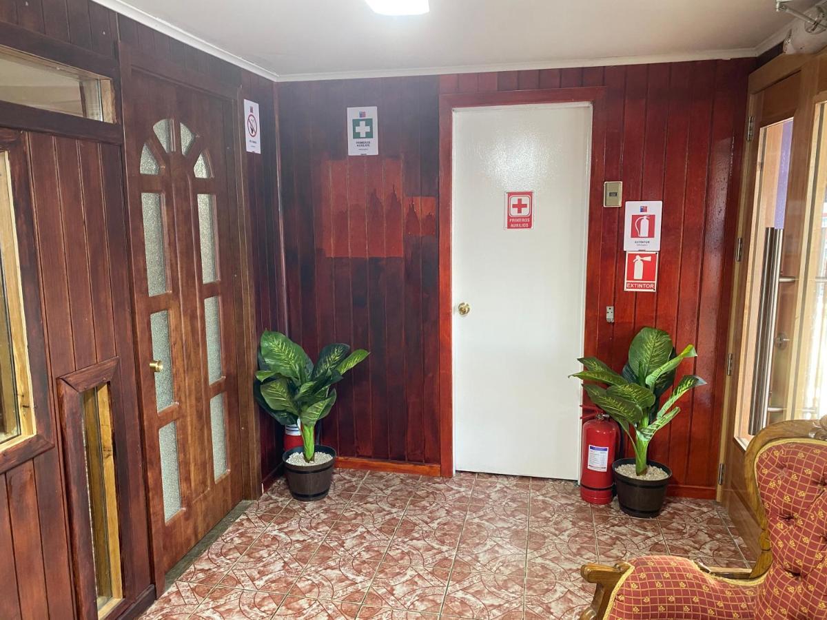 Hotel Forjadores Del Cabo De Hornos Puerto Williams Eksteriør billede