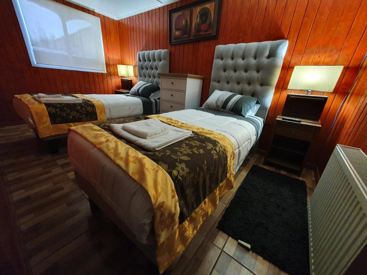 Hotel Forjadores Del Cabo De Hornos Puerto Williams Eksteriør billede