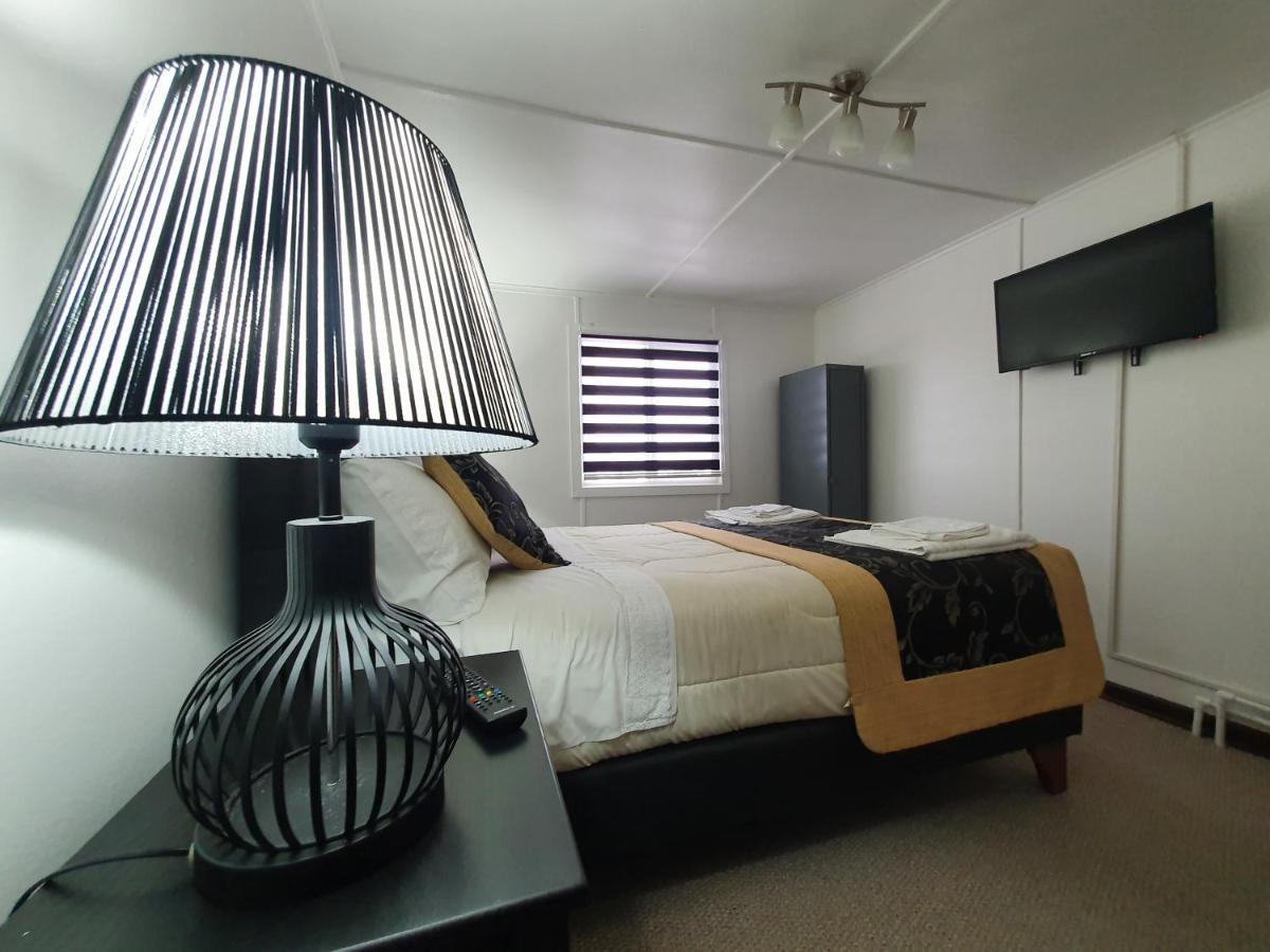 Hotel Forjadores Del Cabo De Hornos Puerto Williams Eksteriør billede