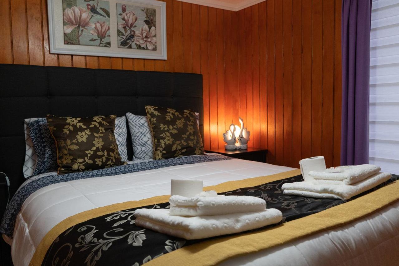 Hotel Forjadores Del Cabo De Hornos Puerto Williams Eksteriør billede