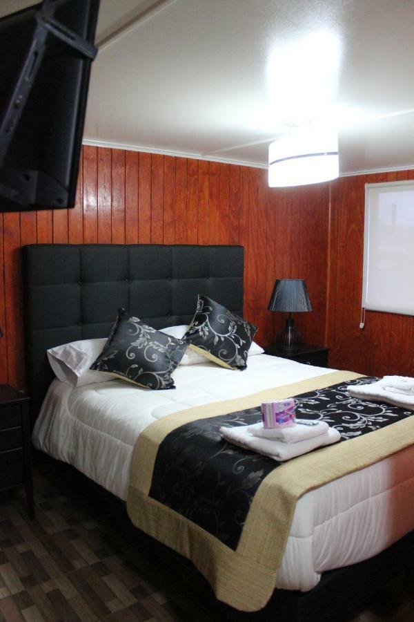 Hotel Forjadores Del Cabo De Hornos Puerto Williams Eksteriør billede